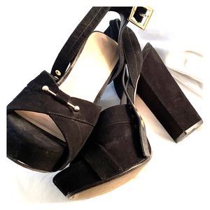 Gorgeous Black Suede Ankle Strap Platform Peep Toe